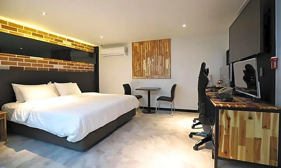 ***  Incheon Illuwa Hotel South Korea