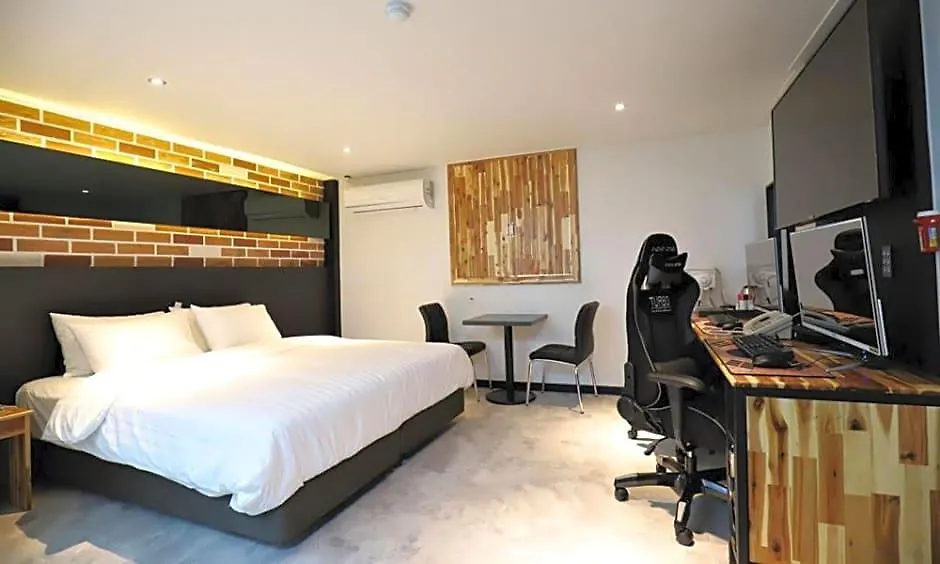 ***  Incheon Illuwa Hotel South Korea