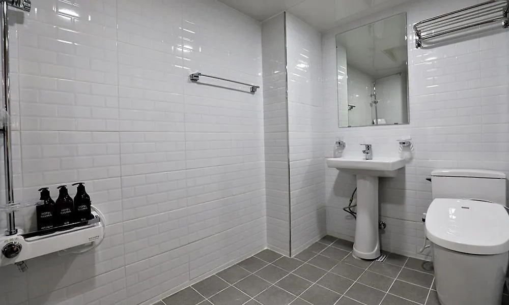 Incheon Illuwa Hotel 3*,  South Korea